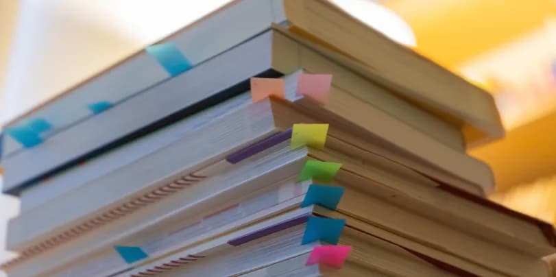 Gdzie oddać stare podręczniki szkolne, aby zyskać lub pomóc innym