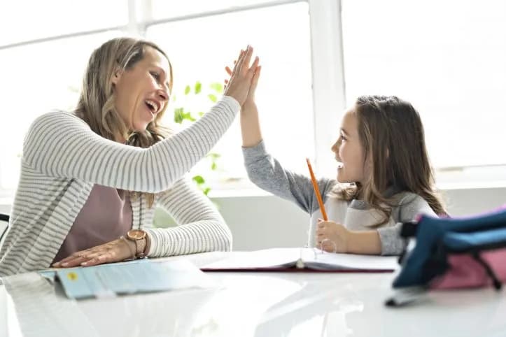 Czy psycholog szkolny może rozmawiać z dzieckiem bez zgody rodzica? Sprawdź zasady